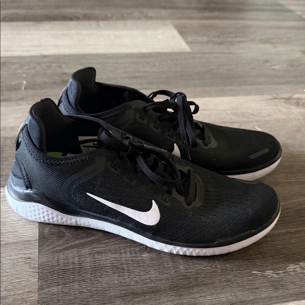 Nike free run womens Running Shoes with White Accents size 8